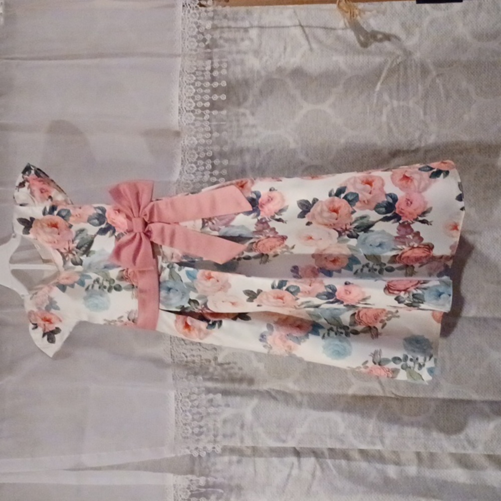 Girls Ruffle Flower Dress - Picture 2 of 5